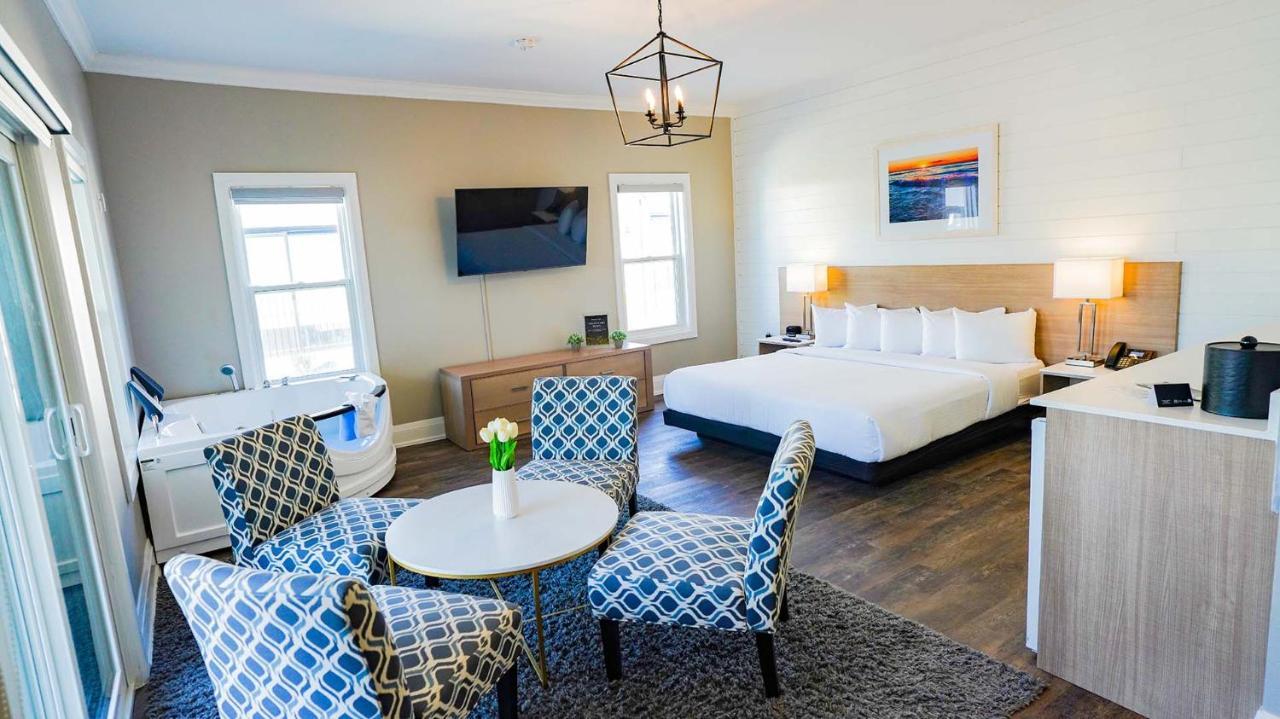 Colonial Hotel & Suites Grand Bend Ngoại thất bức ảnh