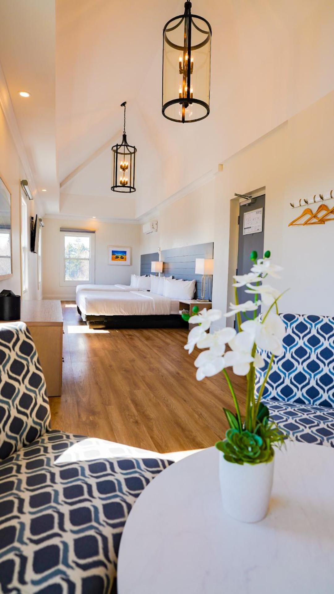 Colonial Hotel & Suites Grand Bend Ngoại thất bức ảnh