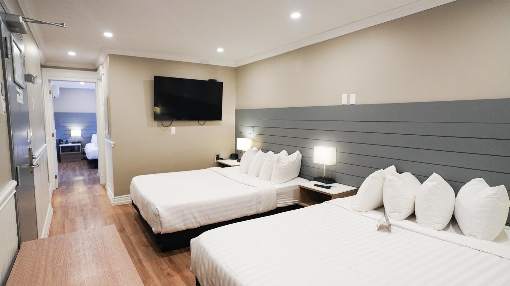 Colonial Hotel & Suites Grand Bend Ngoại thất bức ảnh