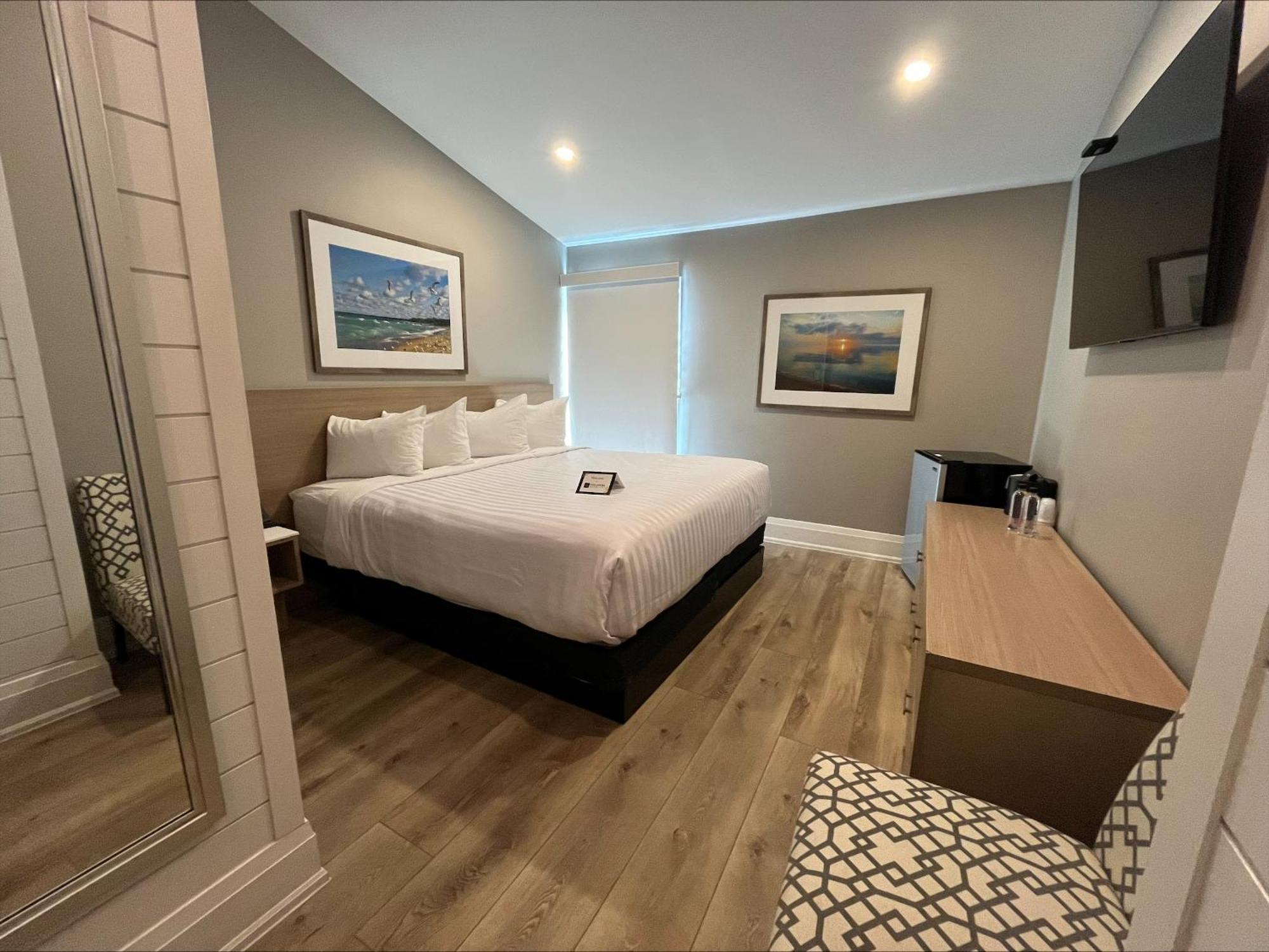 Colonial Hotel & Suites Grand Bend Ngoại thất bức ảnh