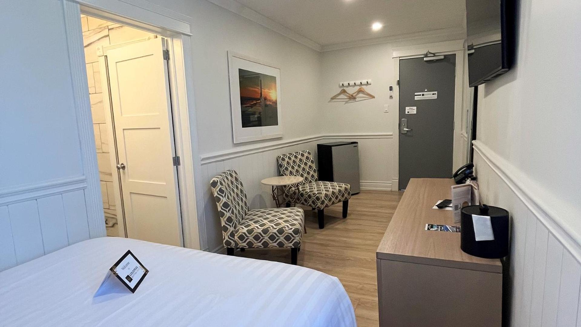 Colonial Hotel & Suites Grand Bend Ngoại thất bức ảnh